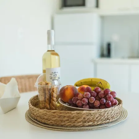 Seaside Luxury Apartment Nikiana