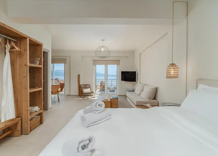 Seaside Luxury Никиана